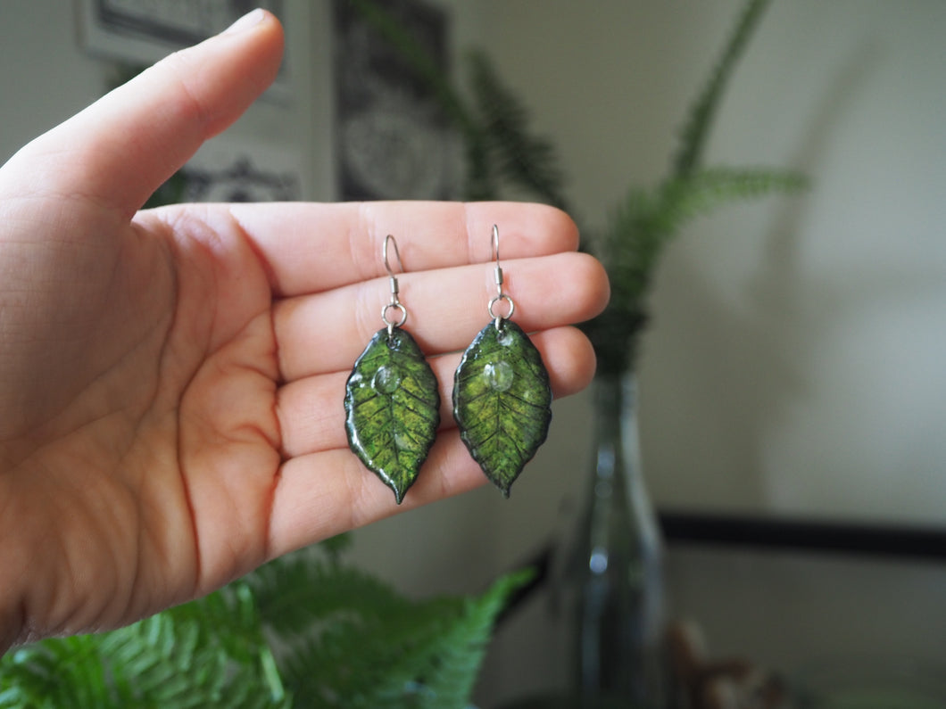 SMALL Droplet Earrings